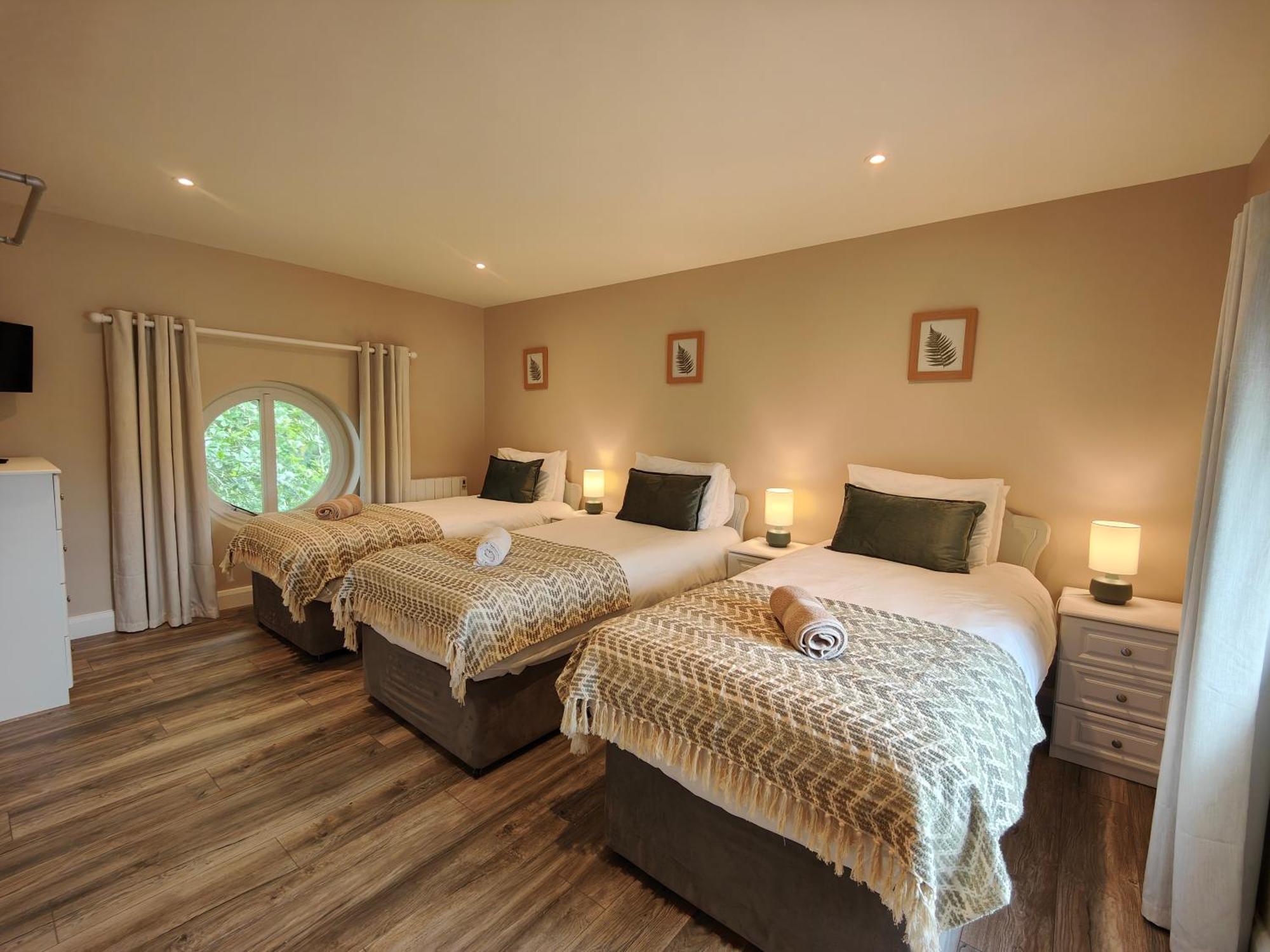 Moneylands Farm Self-Catering Apartments アークロー エクステリア 写真