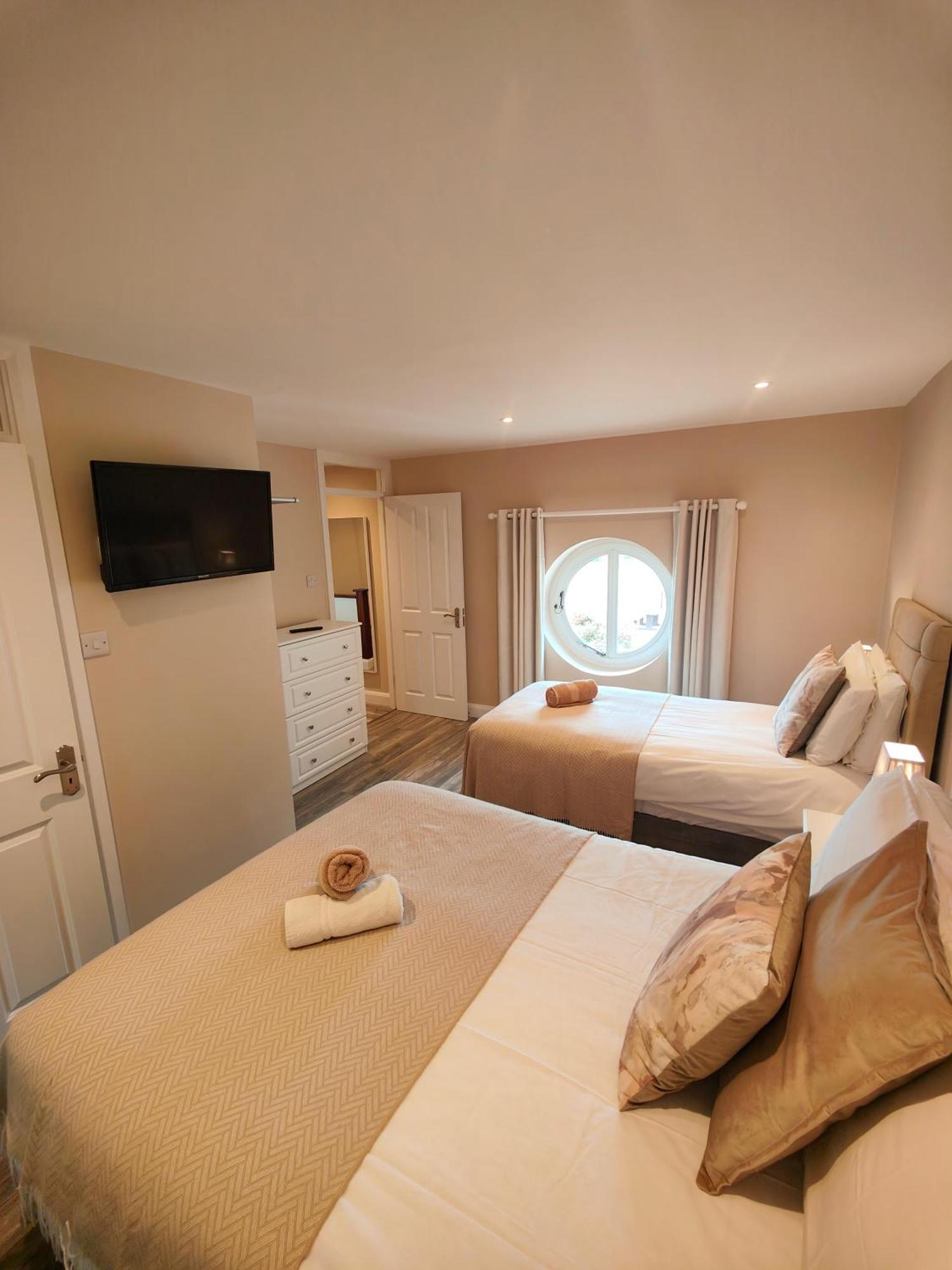 Moneylands Farm Self-Catering Apartments アークロー エクステリア 写真